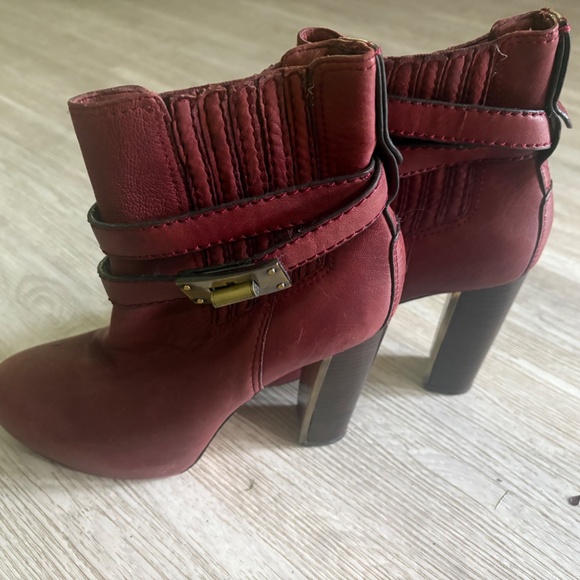 BCBG Maroon boots - Picture 4 of 4